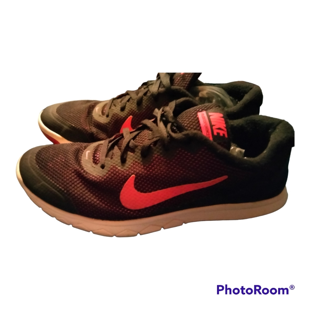 Women Nike sneaker - Picture 3 of 5